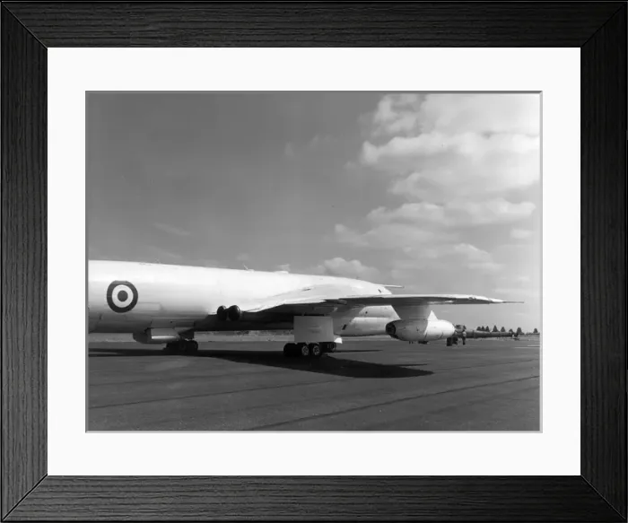 Framed Print : Handley Page Victor prototype tanker conversion Framed Print : Handley Page Victor prototype tanker conversion
