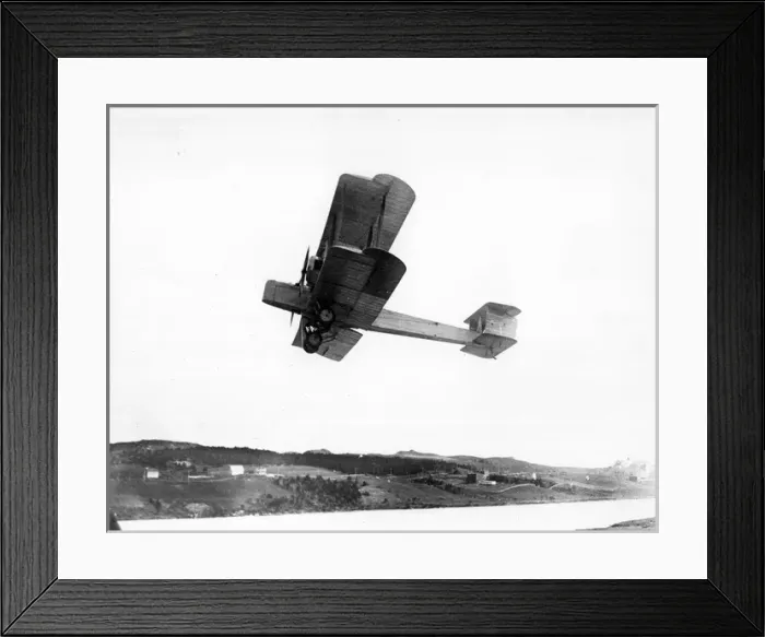 Framed Print : Alcock and Browns Vickers Vimy - Newfoundland take-off Framed Print : Alcock and Browns Vickers Vimy - Newfoundland take-off