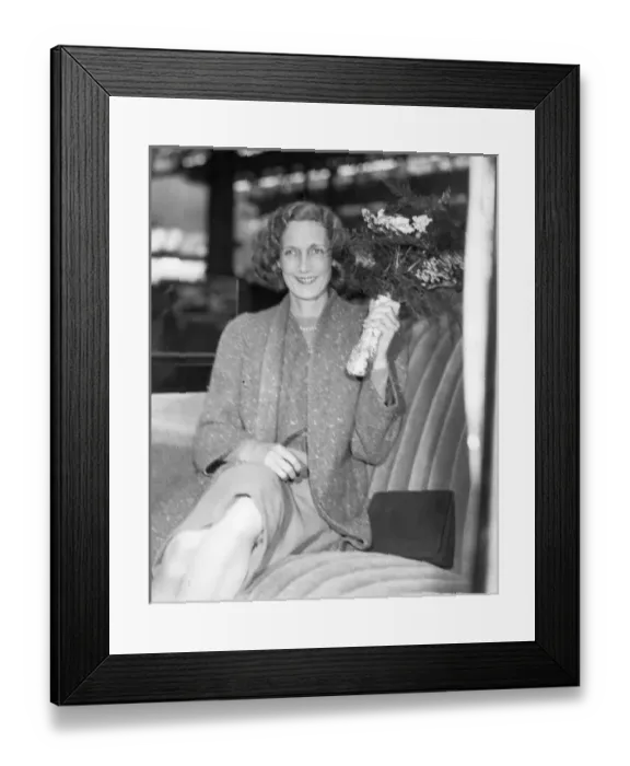 Framed Print : Beryl Markham (1902-1986) on her arrival back in the UK Framed Print : Beryl Markham (1902-1986) on her arrival back in the UK