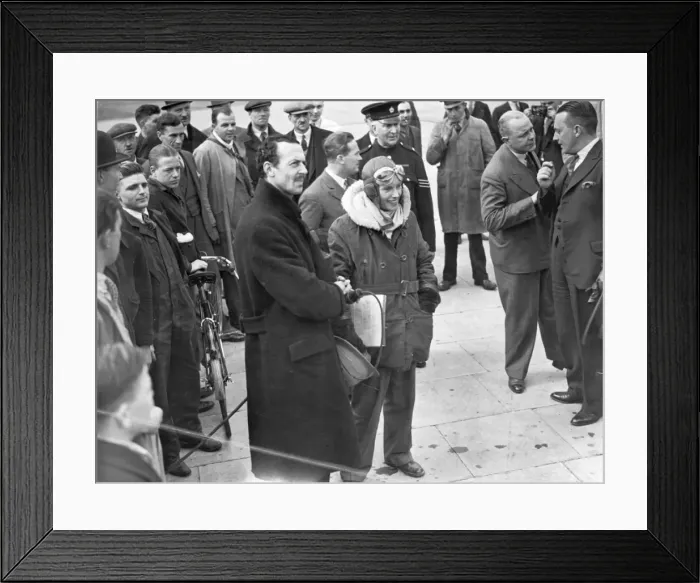Framed Print : Jean Batten on her arrival at Croydon Framed Print : Jean Batten on her arrival at Croydon