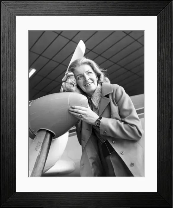 Framed Print : Sheila Scott (1927-1988) Framed Print : Sheila Scott (1927-1988)