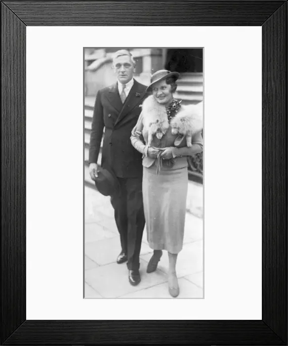 Framed Print : Oswald Short and Mrs Shortja Framed Print : Oswald Short and Mrs Shortja