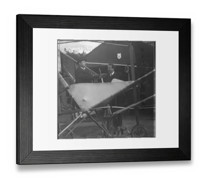 Framed Print : Samuel F Cody shows off the Military Trials Machine Framed Print : Samuel F Cody shows off the Military Trials Machine