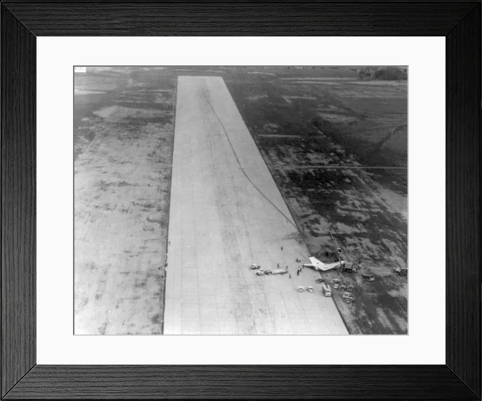 Framed Print : Avro Canada CF105 Arrow I 25201 Framed Print : Avro Canada CF105 Arrow I 25201