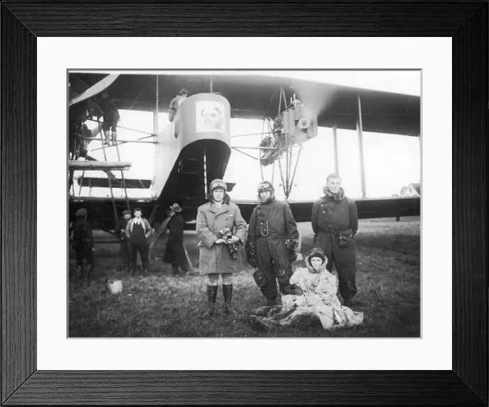 Framed Print : Handley Page V / 1500 F7140 Atlantic Framed Print : Handley Page V / 1500 F7140 Atlantic