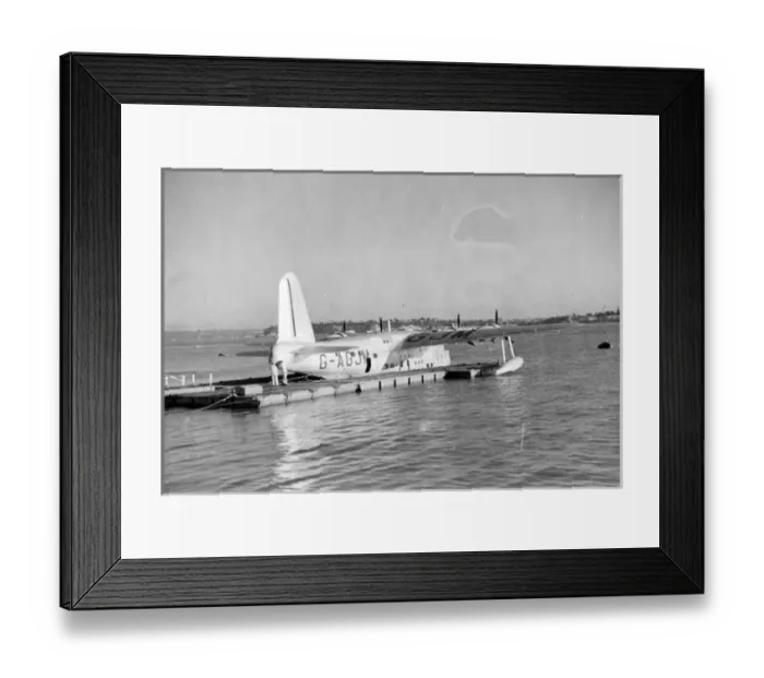 Framed Print : Short S25 Sunderland III G-AGJM Hythe Framed Print : Short S25 Sunderland III G-AGJM Hythe