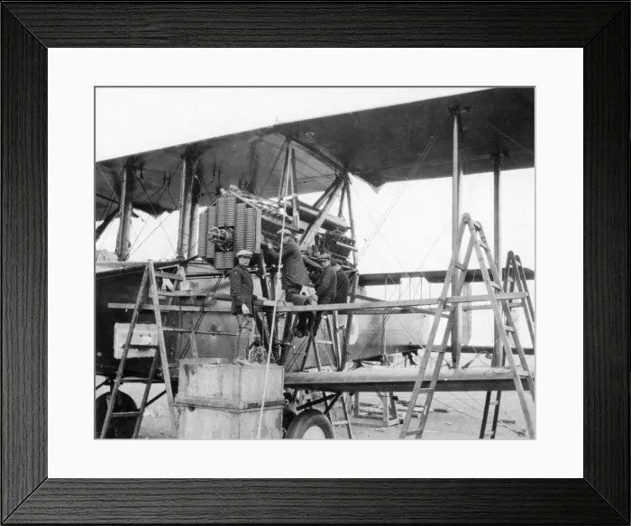 Framed Print : Handley Page V / 1500 F7140 Atlantic is reassembled Framed Print : Handley Page V / 1500 F7140 Atlantic is reassembled