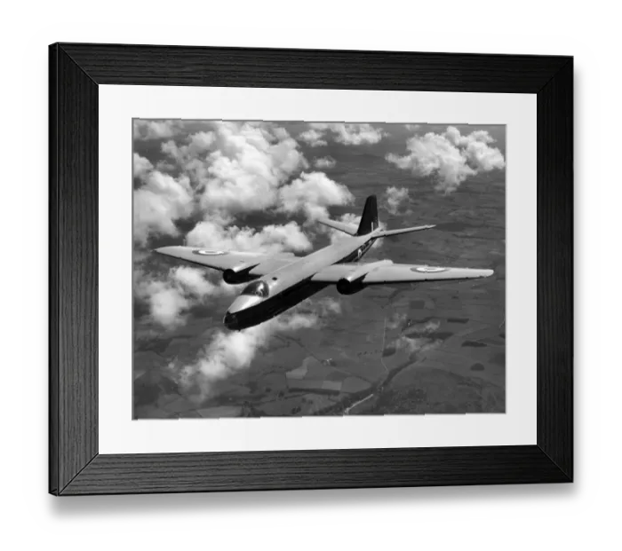 Framed Print : First prototype English Electric Canberra B2 VX165 Framed Print : First prototype English Electric Canberra B2 VX165