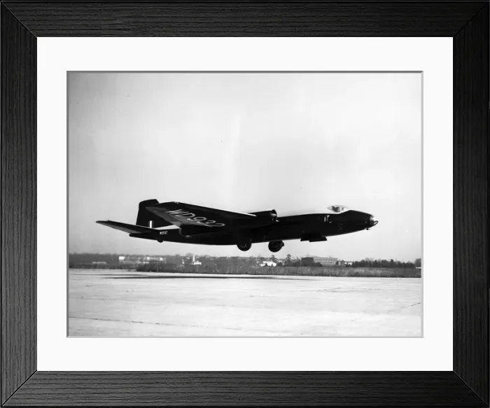 Framed Print : English Electric Canberra B2 WD932 Framed Print : English Electric Canberra B2 WD932