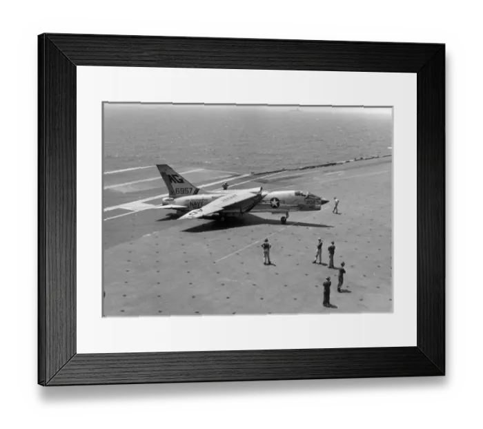 Framed Print : Vought F-8C Crusader 6957 manoeuvres Framed Print : Vought F-8C Crusader 6957 manoeuvres