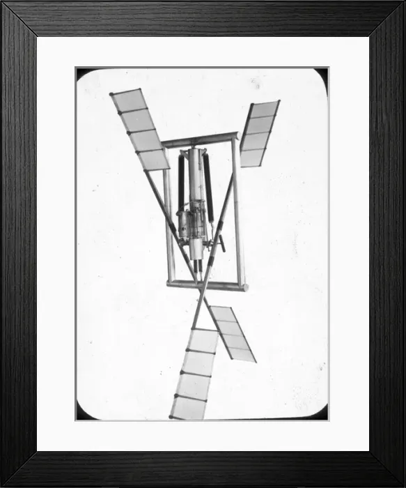 Framed Print : Four-winged one-cylinder balanced motor Framed Print : Four-winged one-cylinder balanced motor