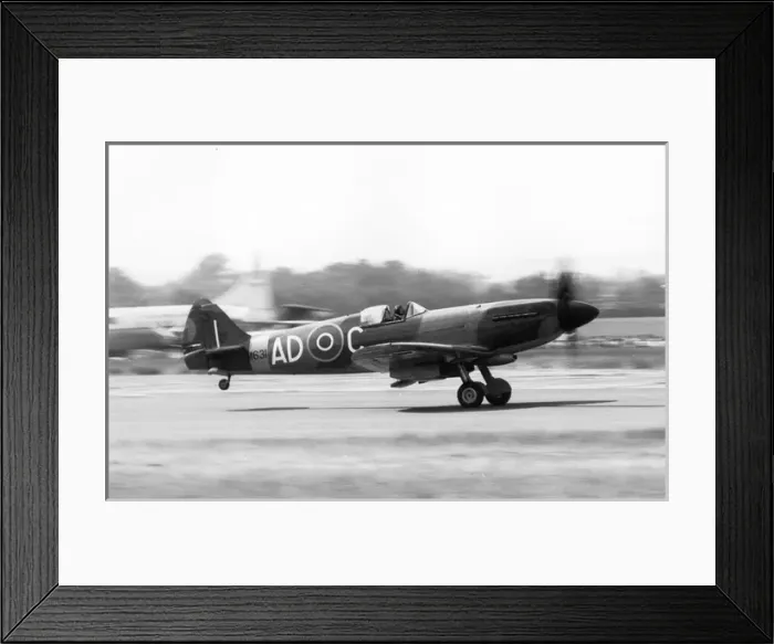 Framed Print : Supermarine Spitfire PRXIX PM631 of the Battle of Britain Framed Print : Supermarine Spitfire PRXIX PM631 of the Battle of Britain