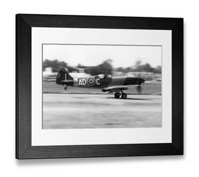 Framed Print : Supermarine Spitfire PRXIX PM631 of the Battle of Britain Framed Print : Supermarine Spitfire PRXIX PM631 of the Battle of Britain