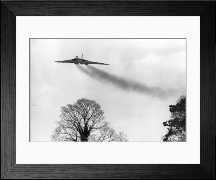 Framed Print : Avro Vulcan B2 Framed Print : Avro Vulcan B2