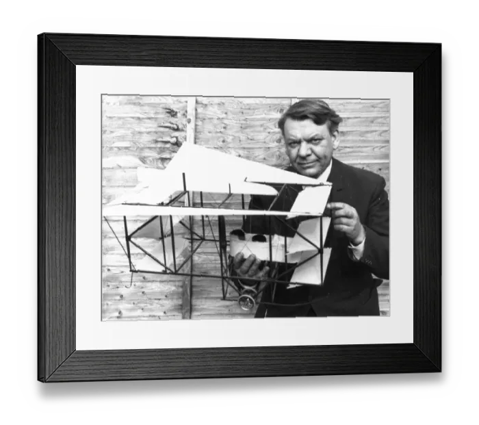 Framed Print : Lt Cdr Alwyn Greenhalgh CEng FRAeS Framed Print : Lt Cdr Alwyn Greenhalgh CEng FRAeS