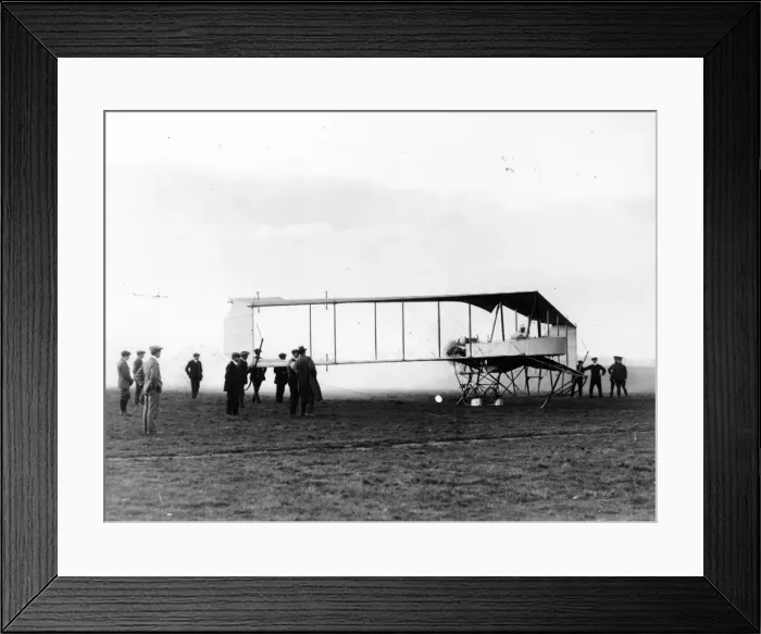 Framed Print : Commandant Felix testing the 80hp Gnome Dunne D8 at Hendon Framed Print : Commandant Felix testing the 80hp Gnome Dunne D8 at Hendon