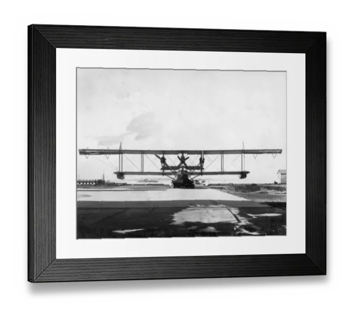 Framed Print : Porte / Felixstowe Baby 9810 Framed Print : Porte / Felixstowe Baby 9810