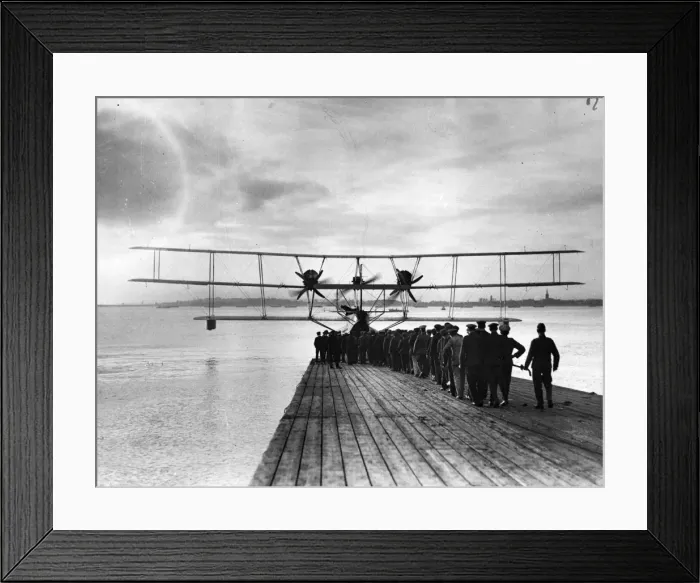 Framed Print : Porte  /  Felixstowe Fury