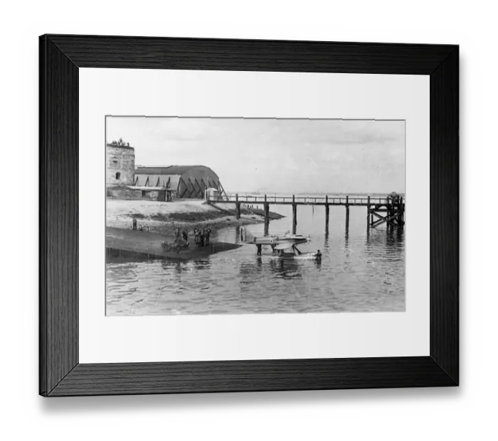 Framed Print : Supermarine S5 N220 at Calshot prior to Venice in 1927 Framed Print : Supermarine S5 N220 at Calshot prior to Venice in 1927