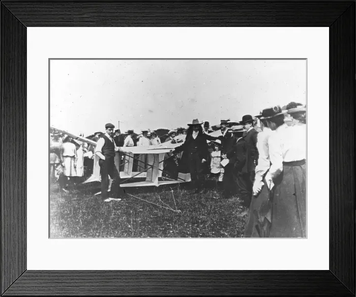 Framed Print : Samuel Cody and his kite at Findon Framed Print : Samuel Cody and his kite at Findon