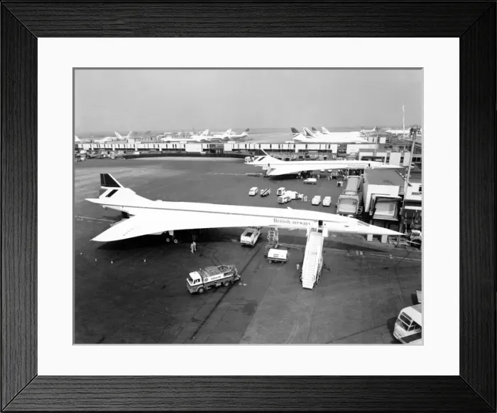Framed Print : A pair of British Airways Concordes (including G-BOa) Framed Print : A pair of British Airways Concordes (including G-BOa)