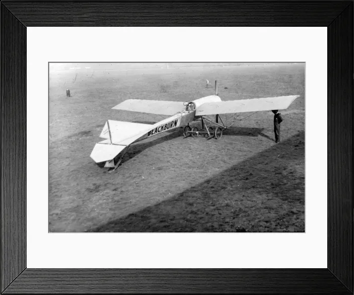 Framed Print : The Blackburn Type B monoplane at Hendon in 1913 Framed Print : The Blackburn Type B monoplane at Hendon in 1913