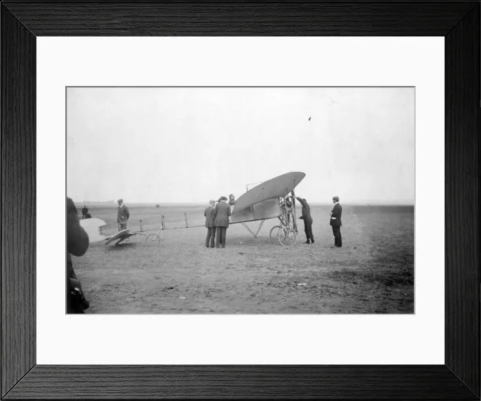 Framed Print : Louis Bleriot in a Bleriot XI at the Reims Meeting Framed Print : Louis Bleriot in a Bleriot XI at the Reims Meeting