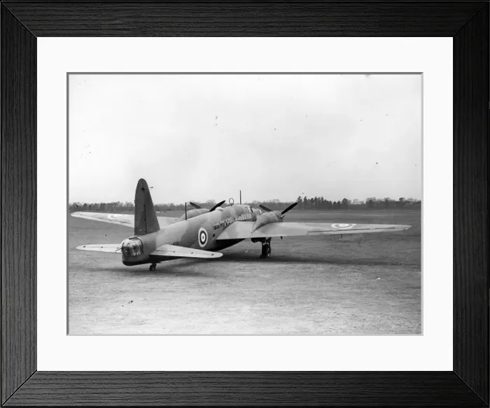 Framed Print : The prototype Vickers Wellington II L4250 Framed Print : The prototype Vickers Wellington II L4250