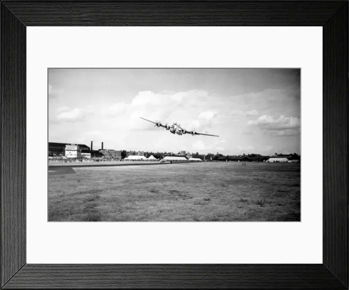 Framed Print : Avro Shackleton MR1 at Farnborough Framed Print : Avro Shackleton MR1 at Farnborough
