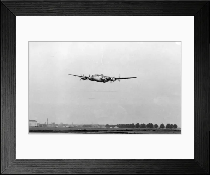 Framed Print : Avro Shackleton MR2 at Farnborough Framed Print : Avro Shackleton MR2 at Farnborough