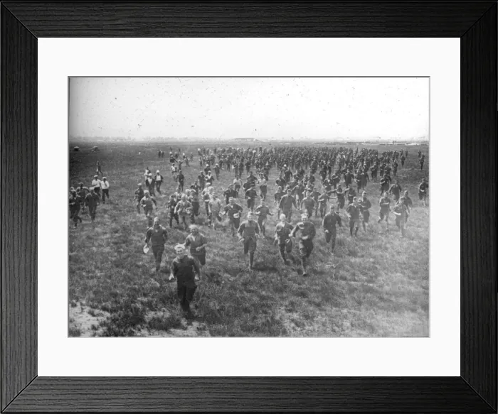 Framed Print : R34 landing party Framed Print : R34 landing party