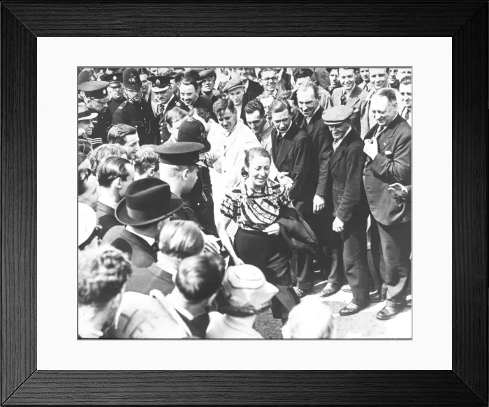 Framed Print : Amy Johnson back from her South Africa flight Framed Print : Amy Johnson back from her South Africa flight