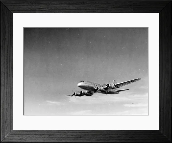 Framed Print : The first prototype Handley Page HP67 Hastings TE580 Framed Print : The first prototype Handley Page HP67 Hastings TE580