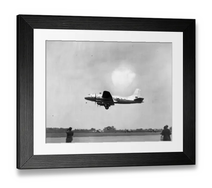 Framed Print : Handley Page HP67 Hastings C1 TG516 Framed Print : Handley Page HP67 Hastings C1 TG516