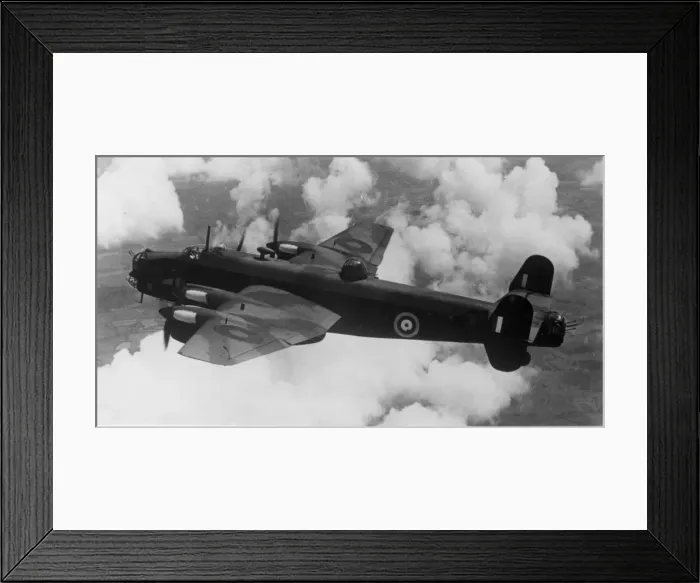 Framed Print : Handley Page Halifax Framed Print : Handley Page Halifax