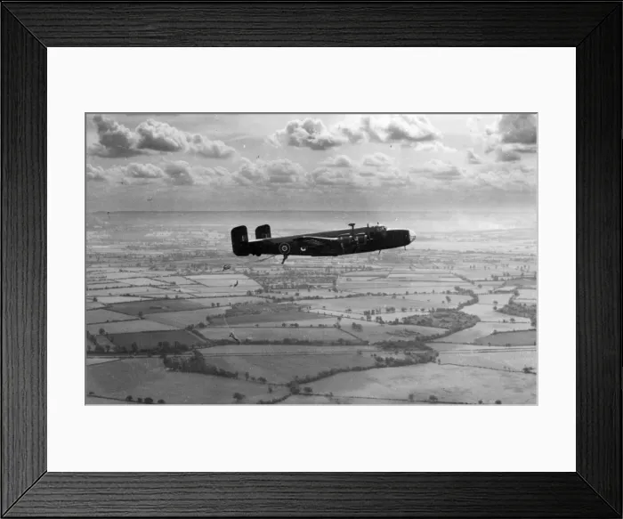 Framed Print : Handley Page Halifax Framed Print : Handley Page Halifax