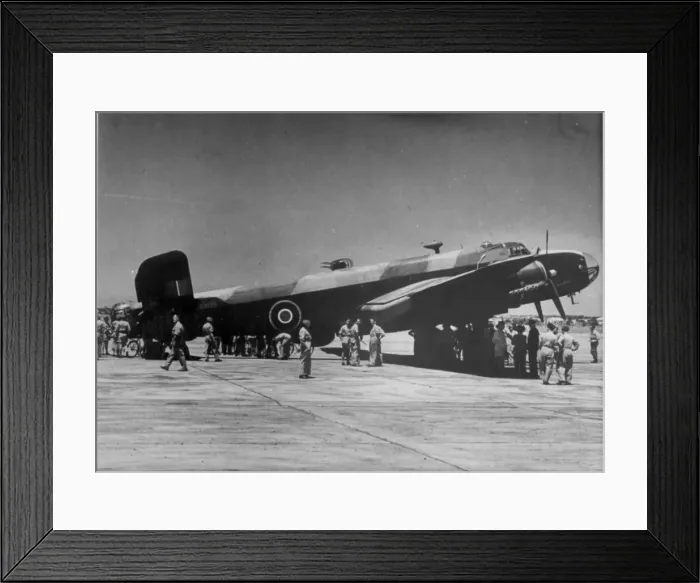 Framed Print : Handley Page Halifax III LW125 touring South Africa Framed Print : Handley Page Halifax III LW125 touring South Africa