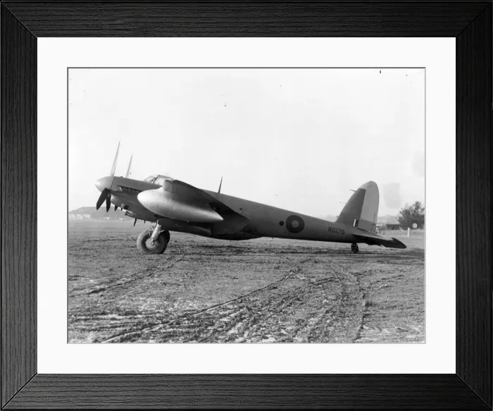 Framed Print : de Havilland DH98 Mosquito PR34 RG176 Framed Print : de Havilland DH98 Mosquito PR34 RG176