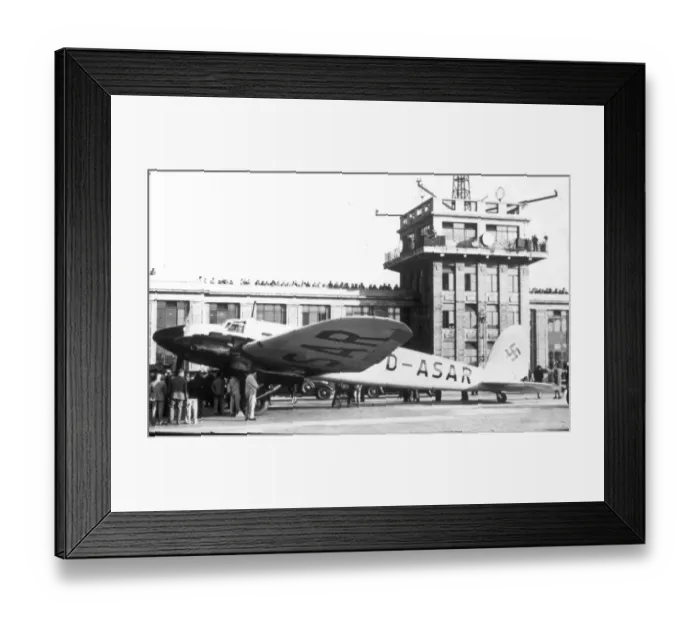 Framed Print : Heinkel He111V-16 D-ASAR of Lufthansa at Croydon Airport Framed Print : Heinkel He111V-16 D-ASAR of Lufthansa at Croydon Airport