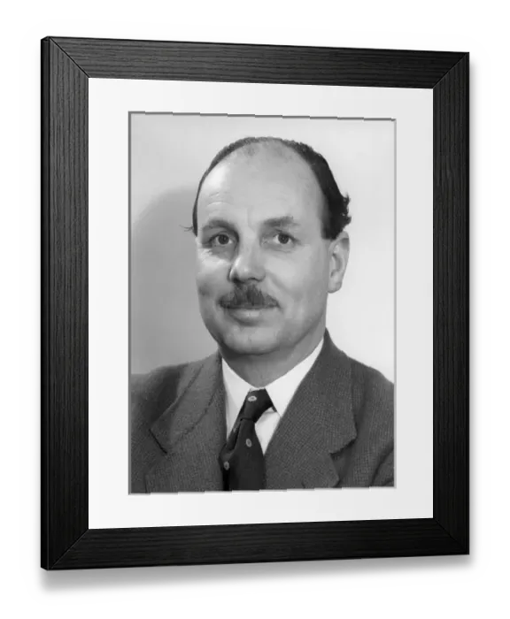 Framed Print : Dr George Steedman Hislop CBE Framed Print : Dr George Steedman Hislop CBE