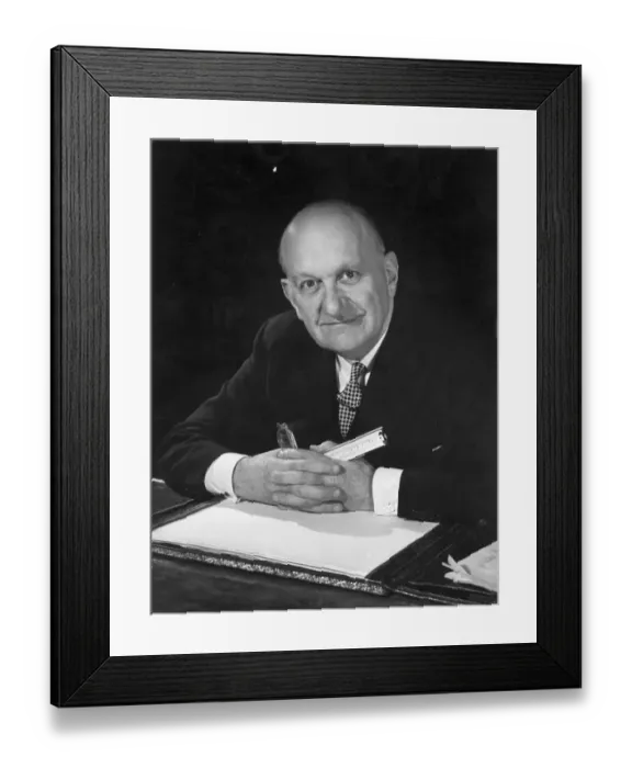 Framed Print : Sir Frederick Handley Page CBE FRAeS 1885-1962 Framed Print : Sir Frederick Handley Page CBE FRAeS 1885-1962