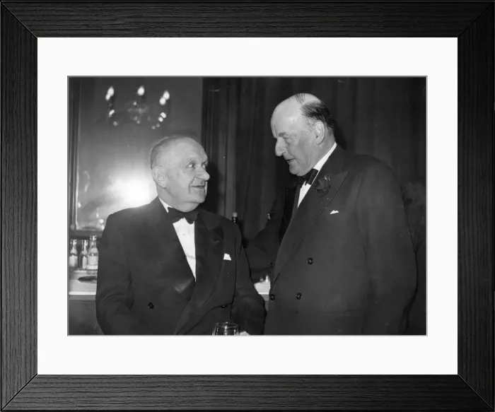 Framed Print : Sir Frederick Handley Page CBE FRAeS 1885-1963 Framed Print : Sir Frederick Handley Page CBE FRAeS 1885-1963