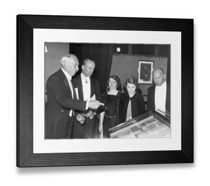 Framed Print : RAeS exhibit - South Kensington, London Framed Print : RAeS exhibit - South Kensington, London