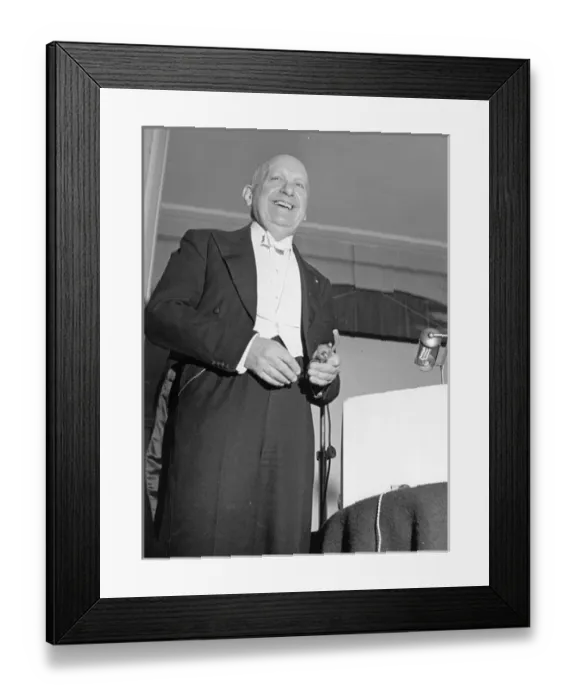 Framed Print : Sir Frederick Handley Page CBE (1885-1962) - RAeS President Framed Print : Sir Frederick Handley Page CBE (1885-1962) - RAeS President