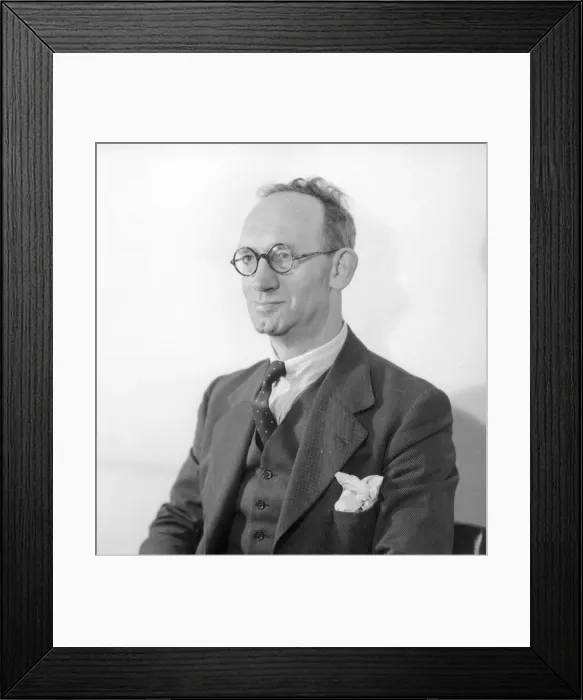 Framed Print : N E Rowe CBE - RAeS President (1955-1956) Framed Print : N E Rowe CBE - RAeS President (1955-1956)