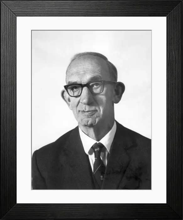 Framed Print : N E Rowe CBE - RAeS President (1955-1956) Framed Print : N E Rowe CBE - RAeS President (1955-1956)