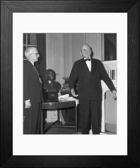 Framed Print : Sir Frederick Handley Page CBE (1885-1962) RAeS President Framed Print : Sir Frederick Handley Page CBE (1885-1962) RAeS President