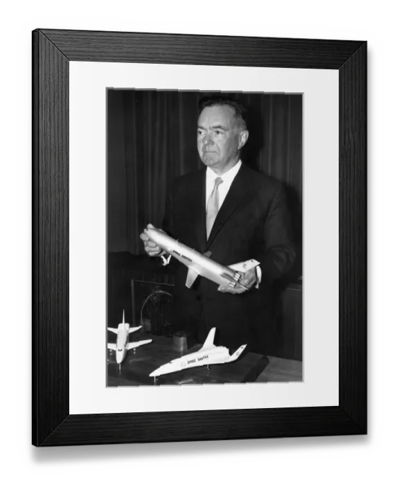 Framed Print : Handel Davies CB CEng FRAeS (1912-2003) RAeS President Framed Print : Handel Davies CB CEng FRAeS (1912-2003) RAeS President