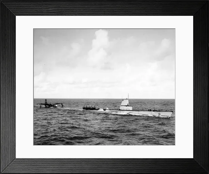 Framed Print : A Martin P5M-1 Marlin is refuelled on the open sea Framed Print : A Martin P5M-1 Marlin is refuelled on the open sea