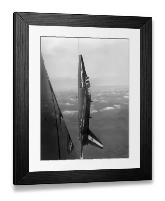 Framed Print : Folland Fo144 Gnat T1 of the Red Arrows Framed Print : Folland Fo144 Gnat T1 of the Red Arrows